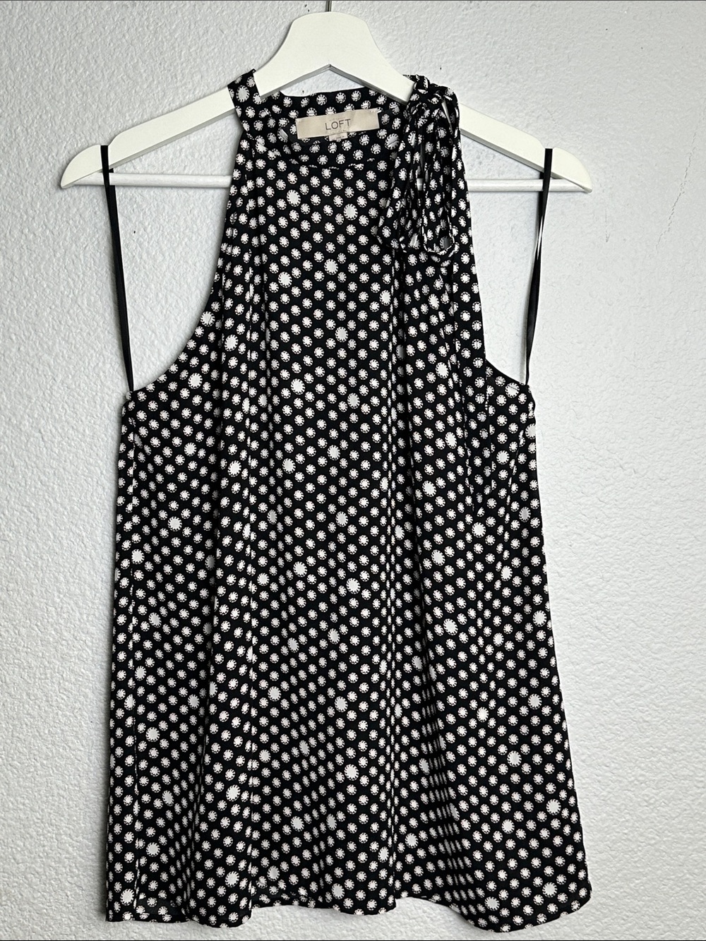 NEW Loft Halter Tie Top Black White Sleeveless Boouse Womens Medium